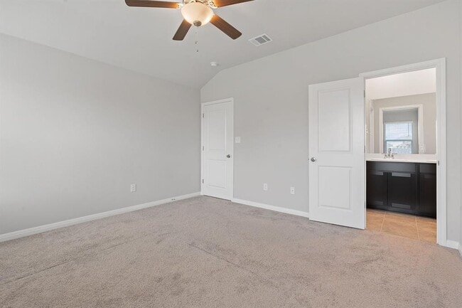 Building Photo - 14417 Heartland Dr