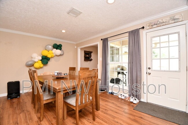 Building Photo - 3410 Plum Brook Ln