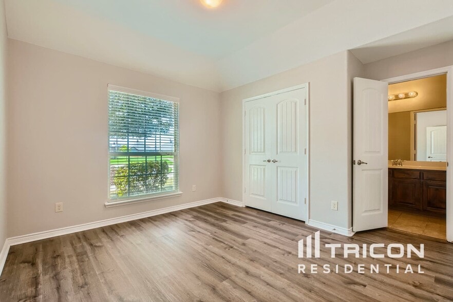 Building Photo - 1426 Rapids Ct
