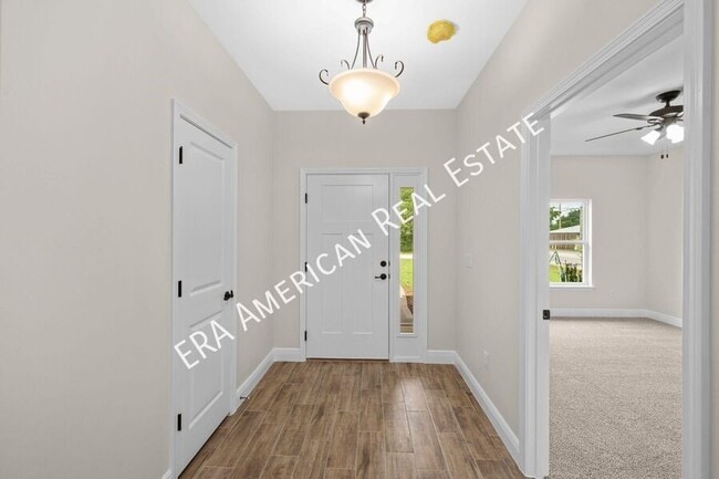 Building Photo - 727 Fairview Dr