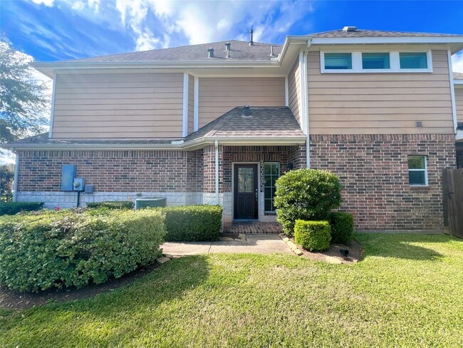 Building Photo - 3803 Waterford Bend