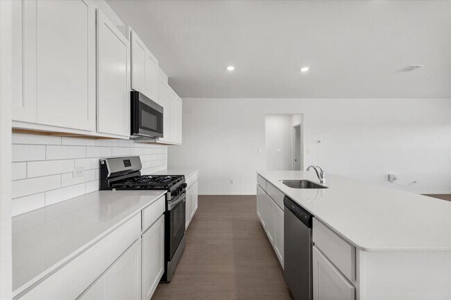 Building Photo - 221 Rodney Boat Rd