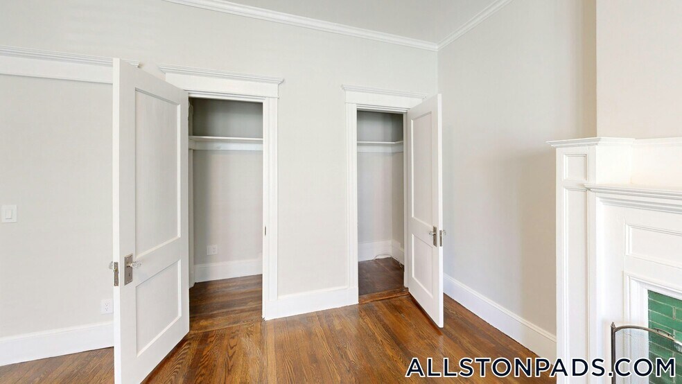 Building Photo - 6 Radcliffe Rd