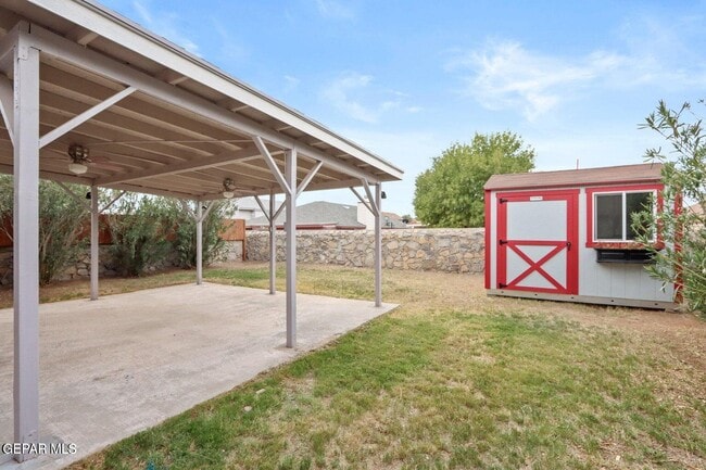 Building Photo - 12072 Autumn Gate Dr