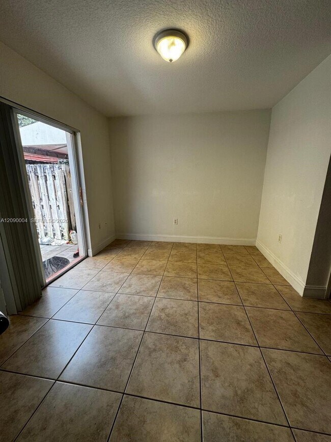 Building Photo - 18032 NW 74th Ct
