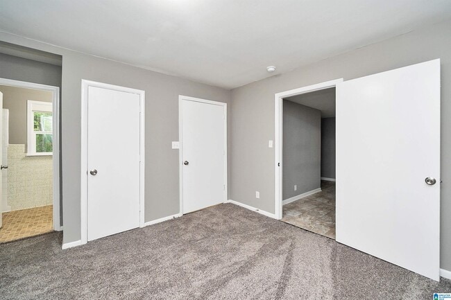 Building Photo - 2136 Arcadia Rd