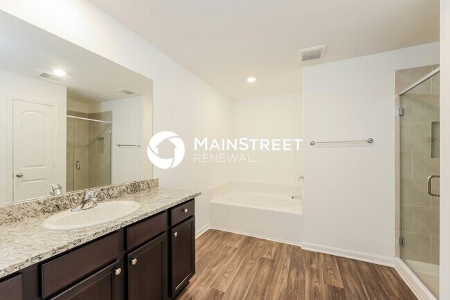 Building Photo - 3 Bedroom Pet-Friendly Home in New Braunfels, TX with Main Street Renewal