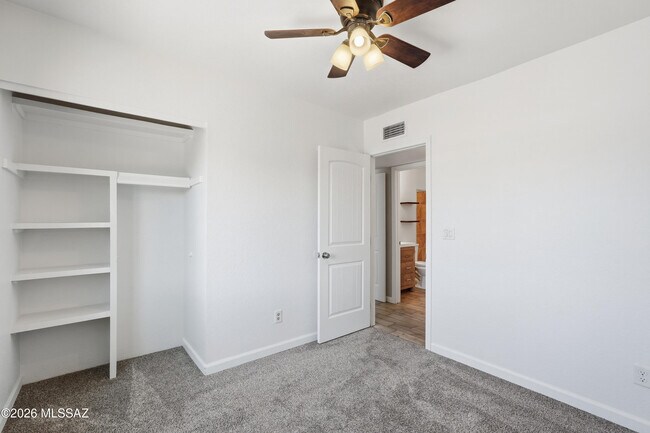Building Photo - 6491 N Lena Way