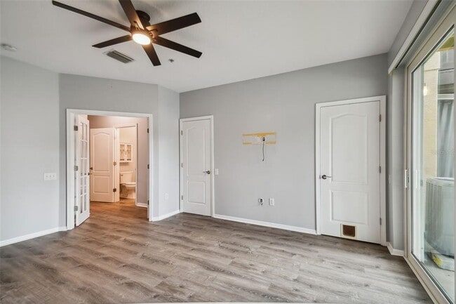 Building Photo - 3183 Bayshore Oaks Dr