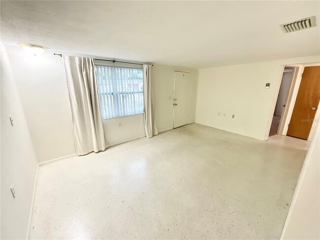 Building Photo - 4810 Flora Ave