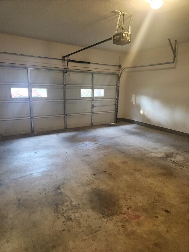 Building Photo - 109 N Field St