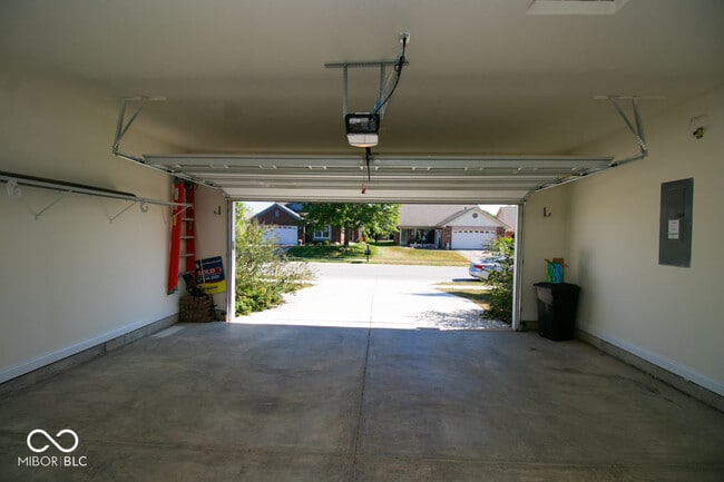 Building Photo - 13290 N White Cloud Ct