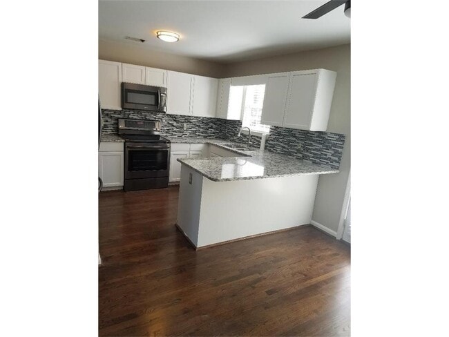 Building Photo - 3192 Osborne Rd NE