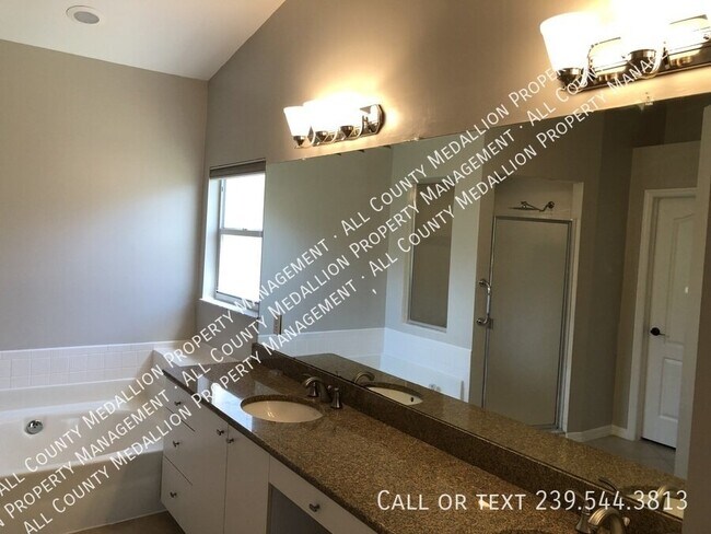 Building Photo - 8223 Breton Cir