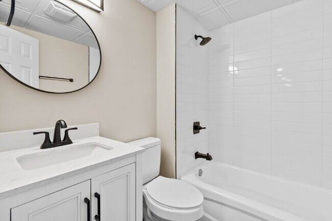 Building Photo - "Charming Historic 2-Bed Oasis in Durham –...