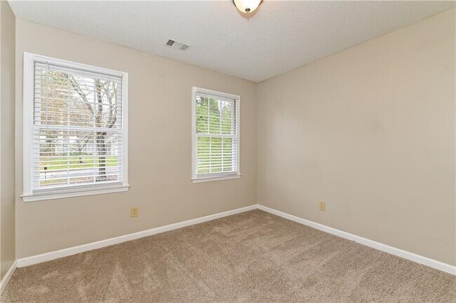 Building Photo - 3307 Poplar Ridge Dr