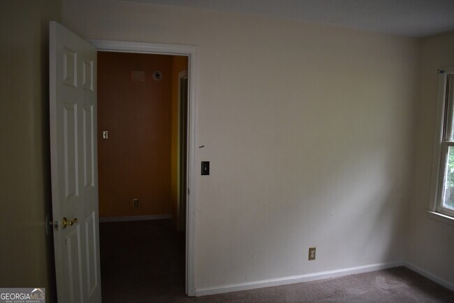 Building Photo - 4375 Barrington Pl