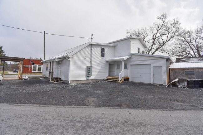 Building Photo - RTSA25-27