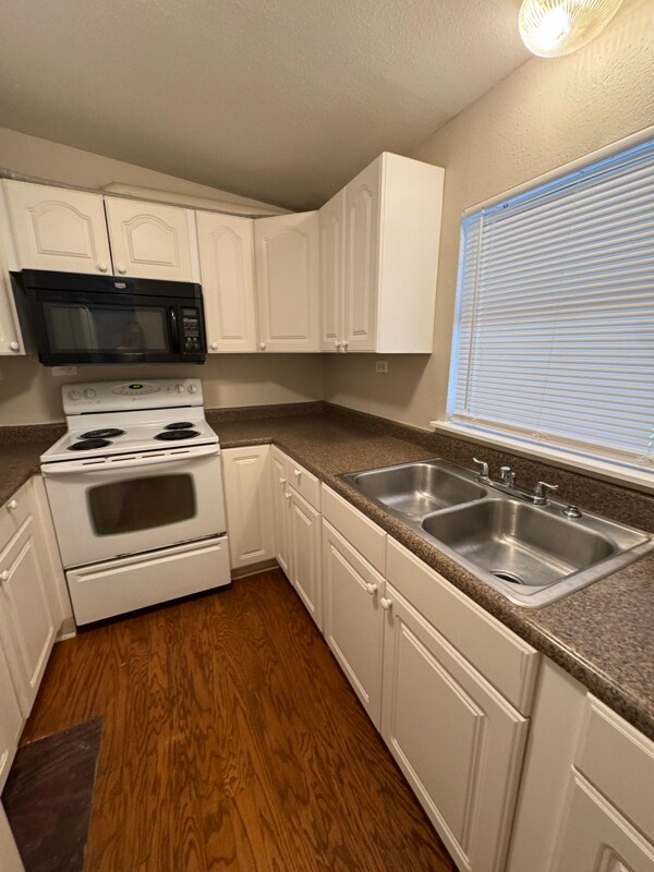 Building Photo - 20045 FM306