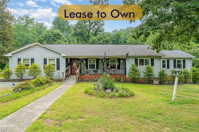 Primary Photo - 2800 Loch Dr