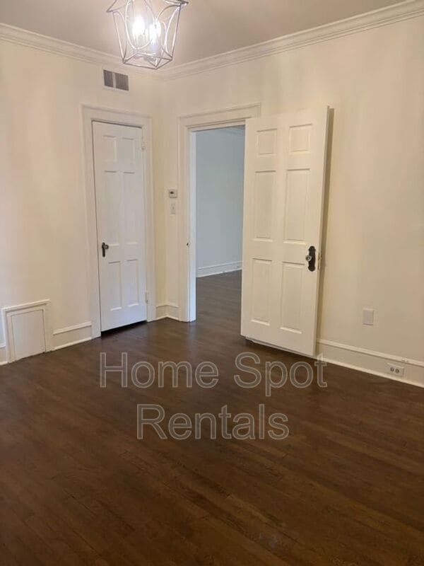 Building Photo - 8 Collier Rd NW