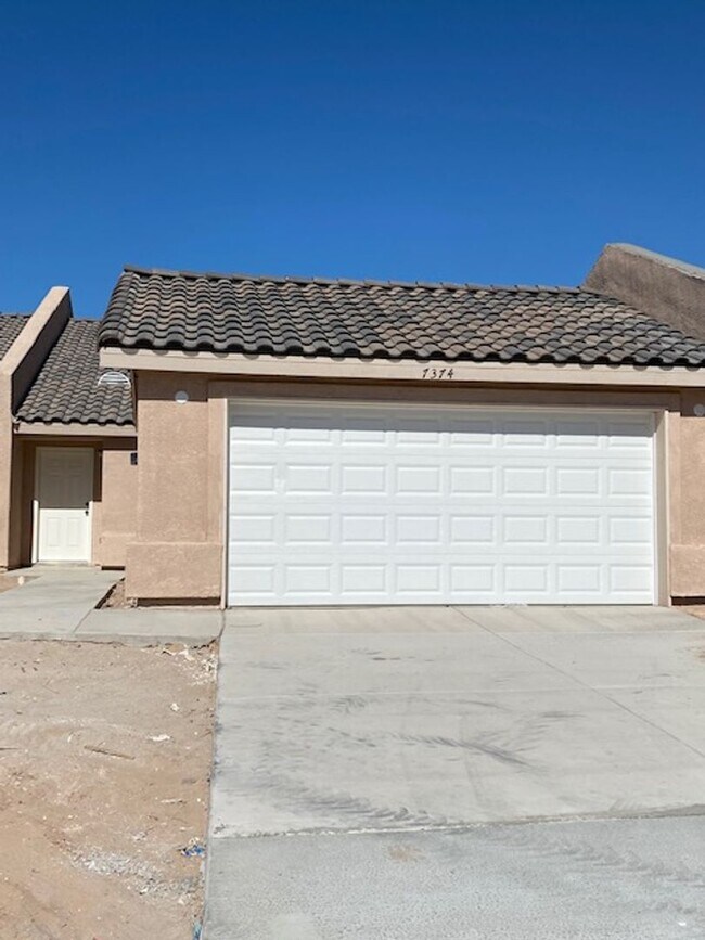 Primary Photo - DESERT SKY TOWNHOME