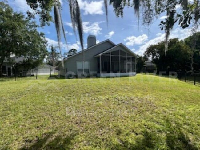 Building Photo - 1559 Lakeway Dr