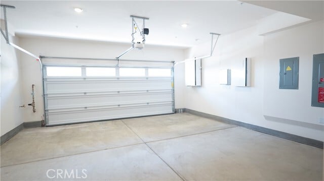 Building Photo - 8457 Gabrielino Ct