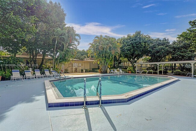 Building Photo - 3430 NW 52nd Ave