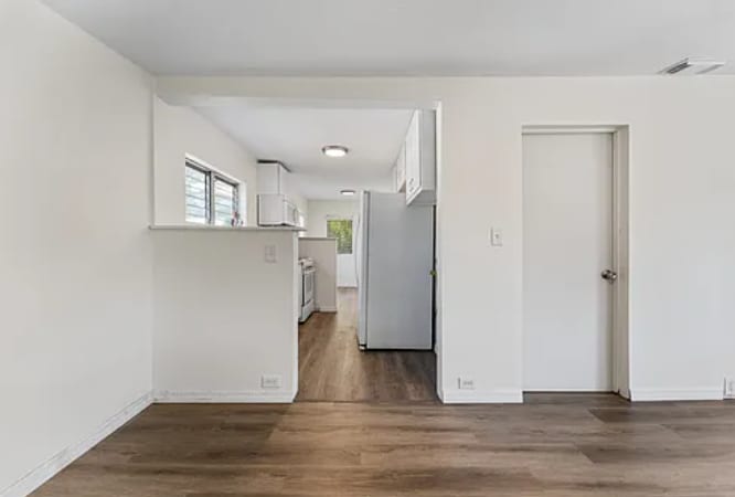 Building Photo - 1430 16th St W