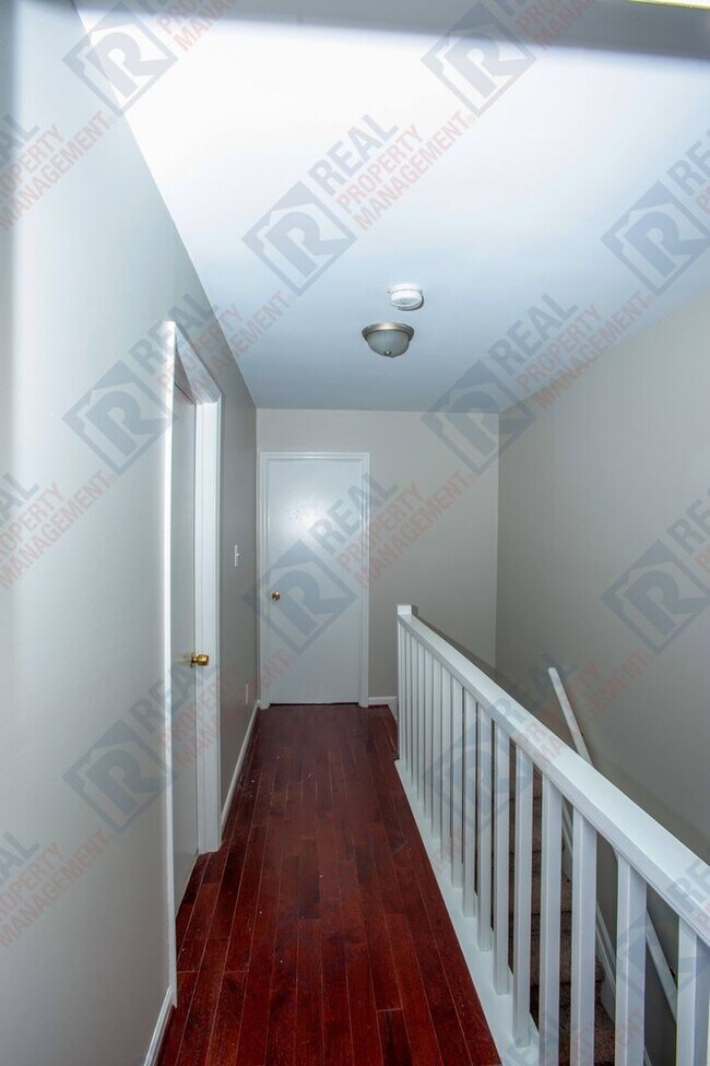 Building Photo - $1790 for Beautiful Durham Townhouse for Rent
