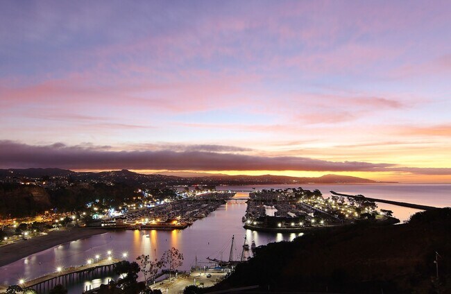 Building Photo - The Ultimate Coastal Escape: 3 Bedrooms with Panoramic Ocean Views in Gated Waterford Pointe!