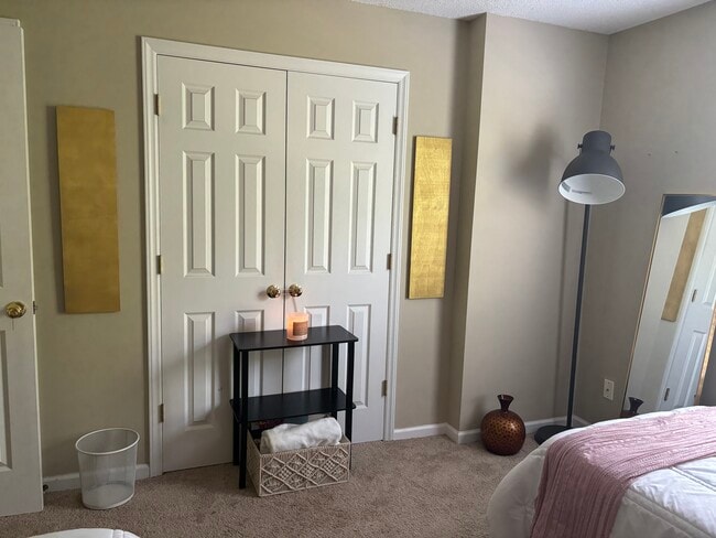 Building Photo - 524 Ivy Glen Dr