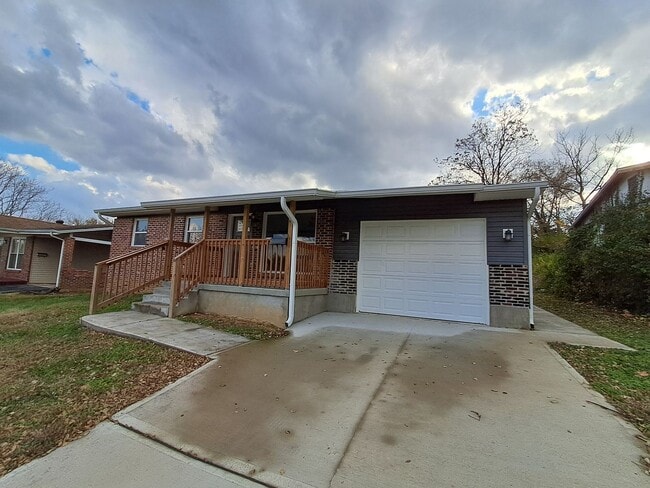 Building Photo - COMING SOON: Fully Renovated, Full of Charm — Space, Style, and a Porch Swing Vibe