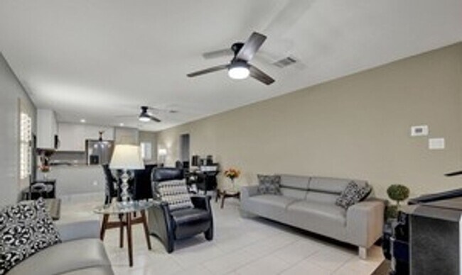 Building Photo - Charming 2BR House in Seguin