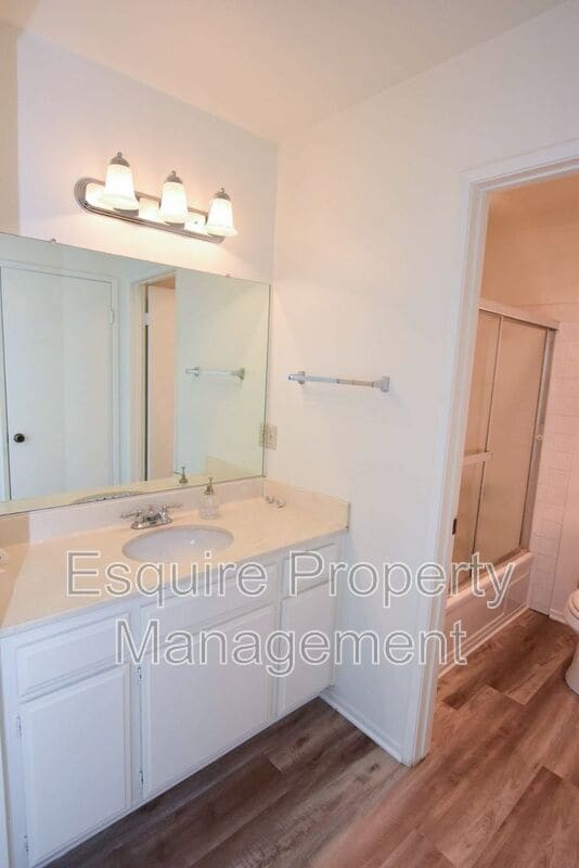 Building Photo - 2032 Birchdale Ct