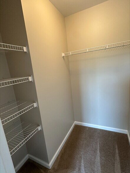 Closet - 1040 Autumn Leaf Dr