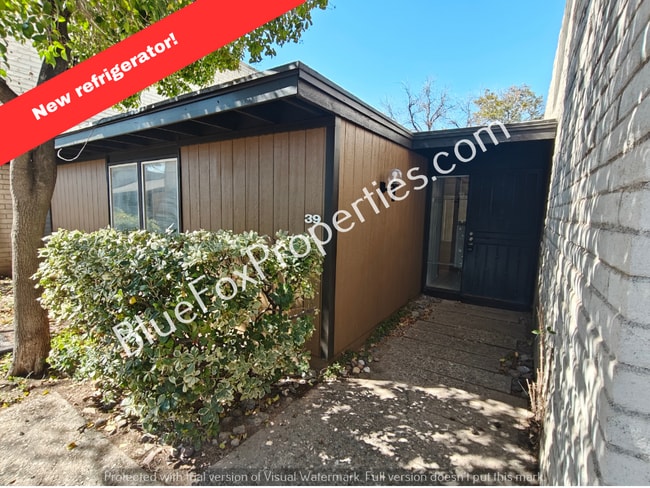 Primary Photo - 5701 E Glenn St