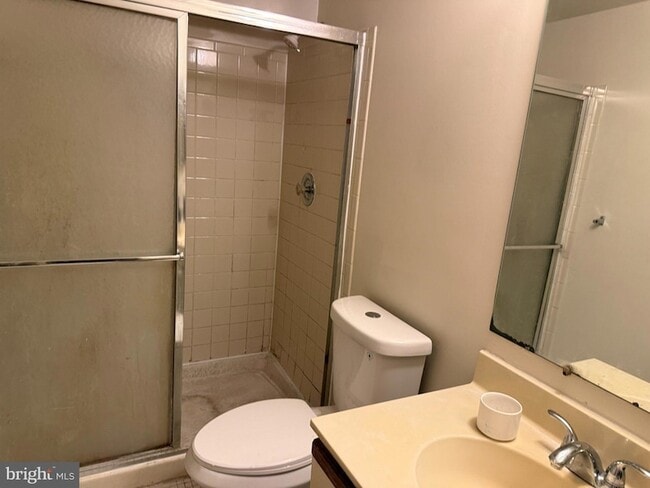 Building Photo - 14431 Gringsby Ct