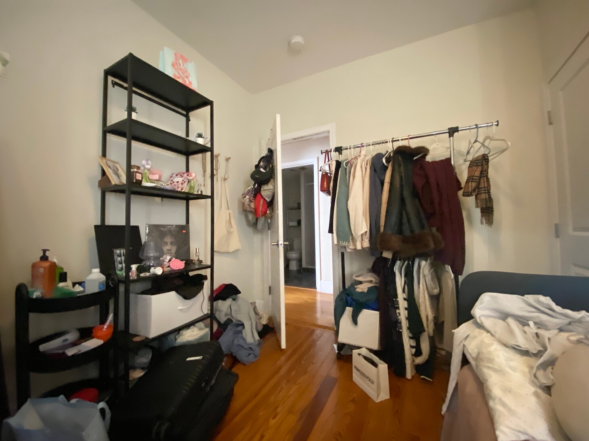 Building Photo - 14 Parker Hill Ave