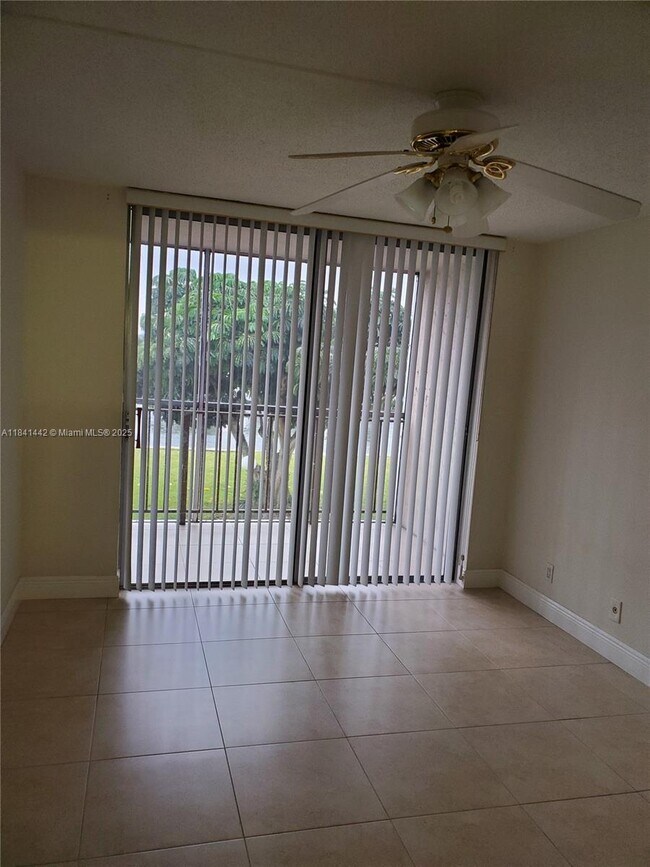 Building Photo - 601 Three Islands Boulevard