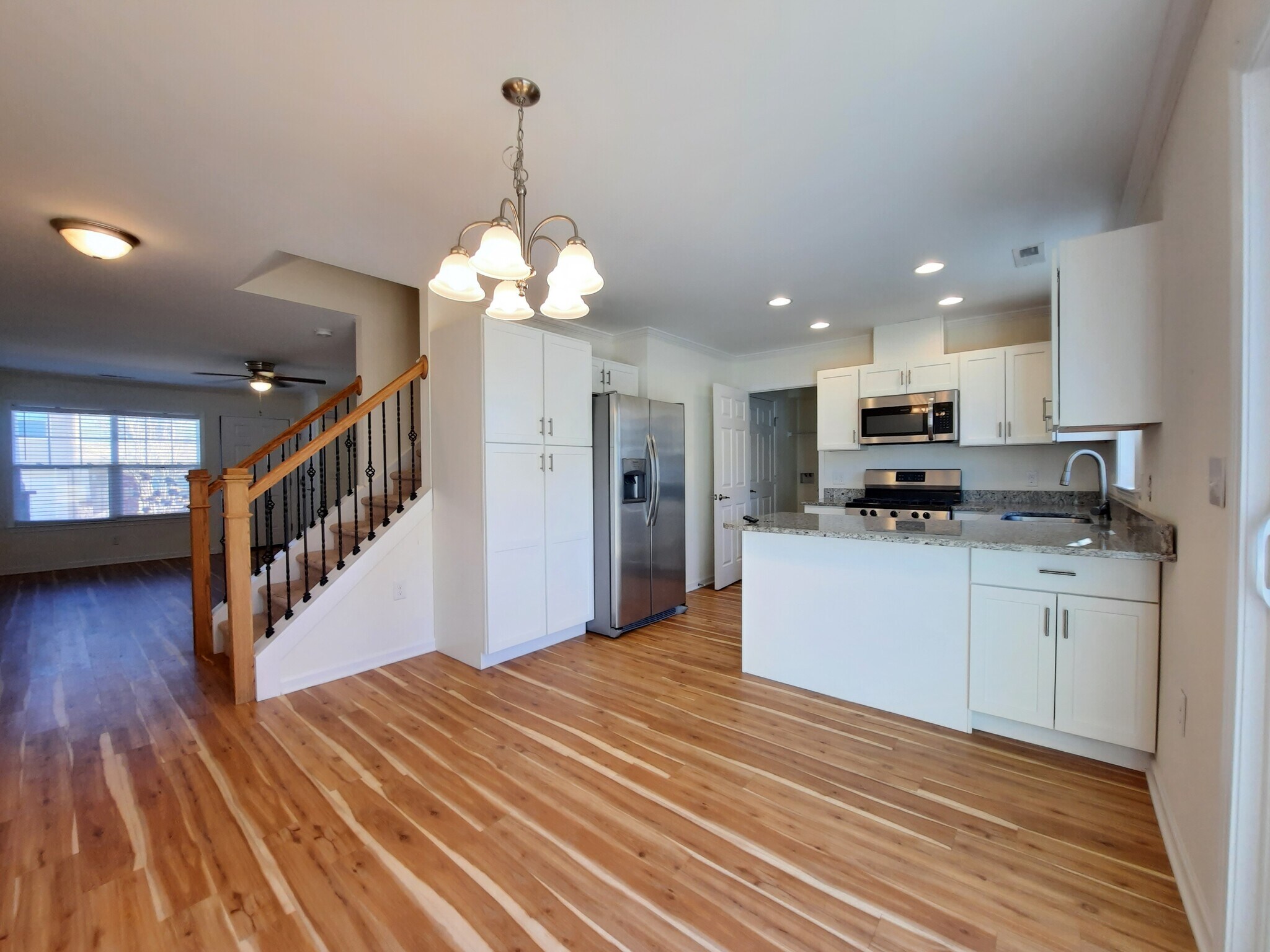 Granite and stainless kitchen - 1025 Baldwin Commons Dr