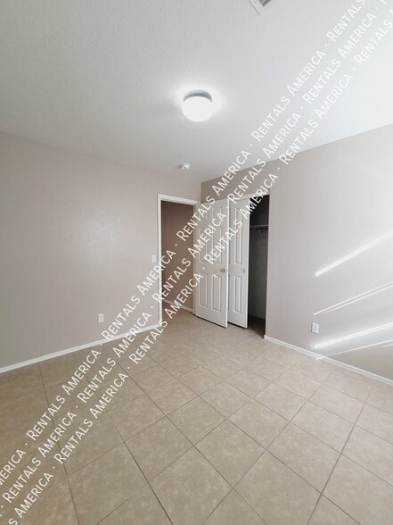 Building Photo - 776 E Cowboy Cove Trail