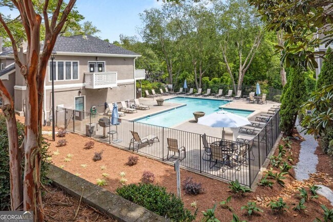 Building Photo - 55 St Claire Ln NE