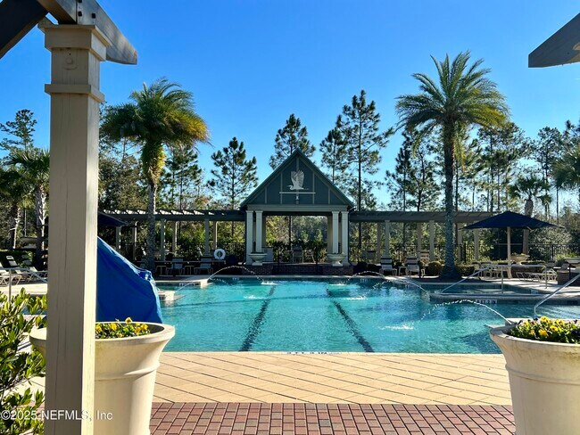 Building Photo - 1585 E Windy Willow Dr