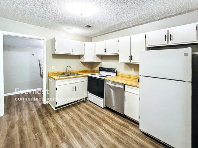 Primary Photo - 3512 Mimbro Ln