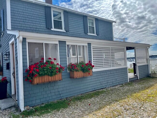 Primary Photo - 80 Lighthouse Rd