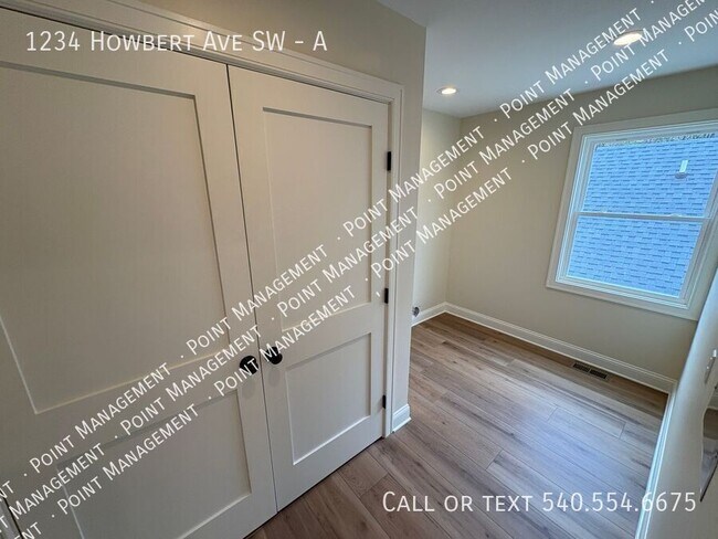 Building Photo - 1234 Howbert Ave SW