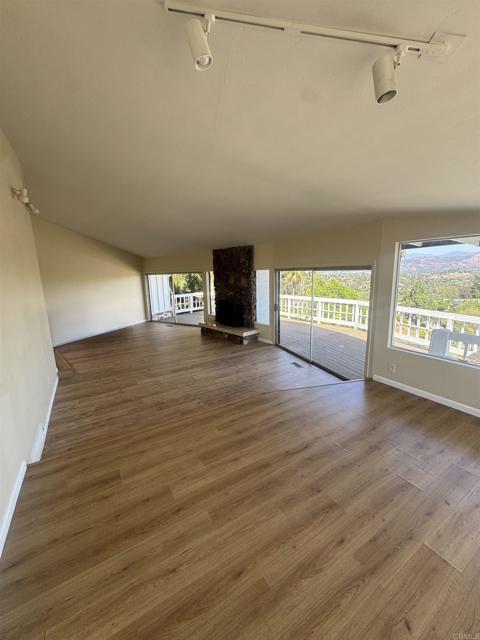 Building Photo - 11183 Rolling Hills Dr