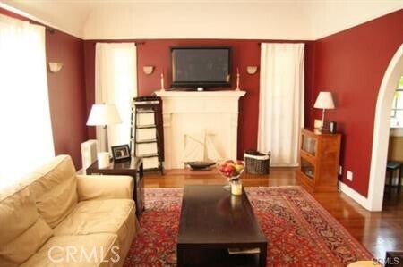 Building Photo - 630 N Irving Blvd